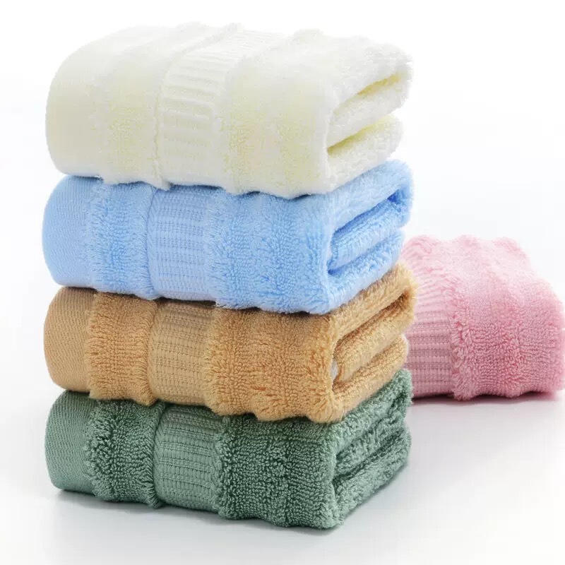 Manufacturer's bamboo fiber wave towel, soft, skin-friendly, absorbent, fashionable, new pineapple-patterned face towel, individually packaged Manufacturer's bamboo fiber wave towel, soft, skin-friendly, absorbent, fashionable, new pineapple-patterned face towel, individually packaged
