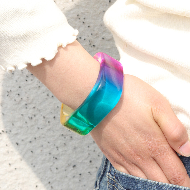 18g Weight Bangle Classification Arylic Chain Material 1 Piece Quantity Casual, Street Occasion Acrylic Material Geometric Pattern All Seasons Season Women's Gender Classic Style Style Classic Style Geometric Acrylic Bangles Wholesale 8