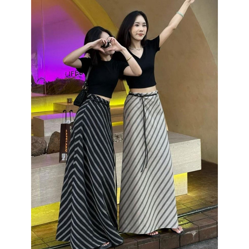 2025新款今年流行爆款半身裙女夏季韩系高级感条纹系带直筒长裙子