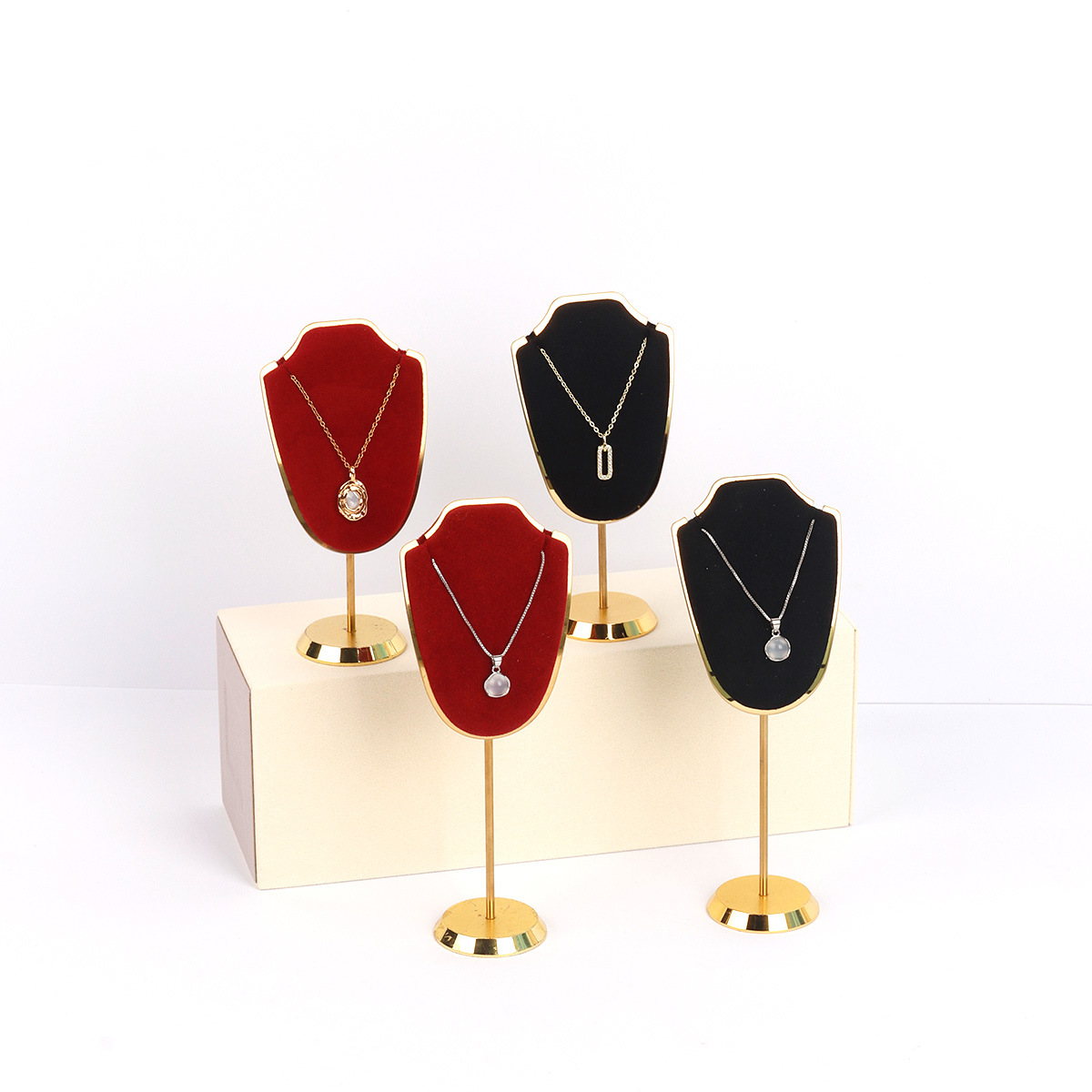 ά�ظߵ������޲�����չʾ���鱦���μ���Ʒ�������ɰڼ���������