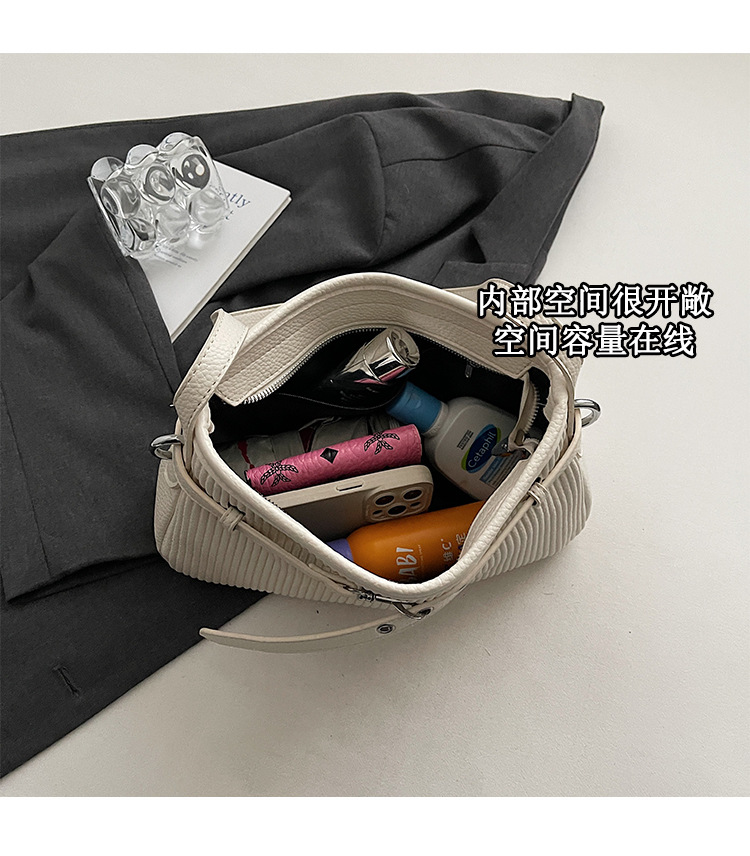 Large-capacity women's summer 2025 new fashion crossbody bag, Korean-style casual single-shoulder armpit commuting bag for work undefined