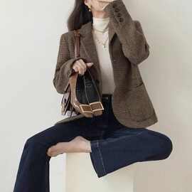 新款设计感小众小西服休闲小个子短款复古格子西装外套女春秋