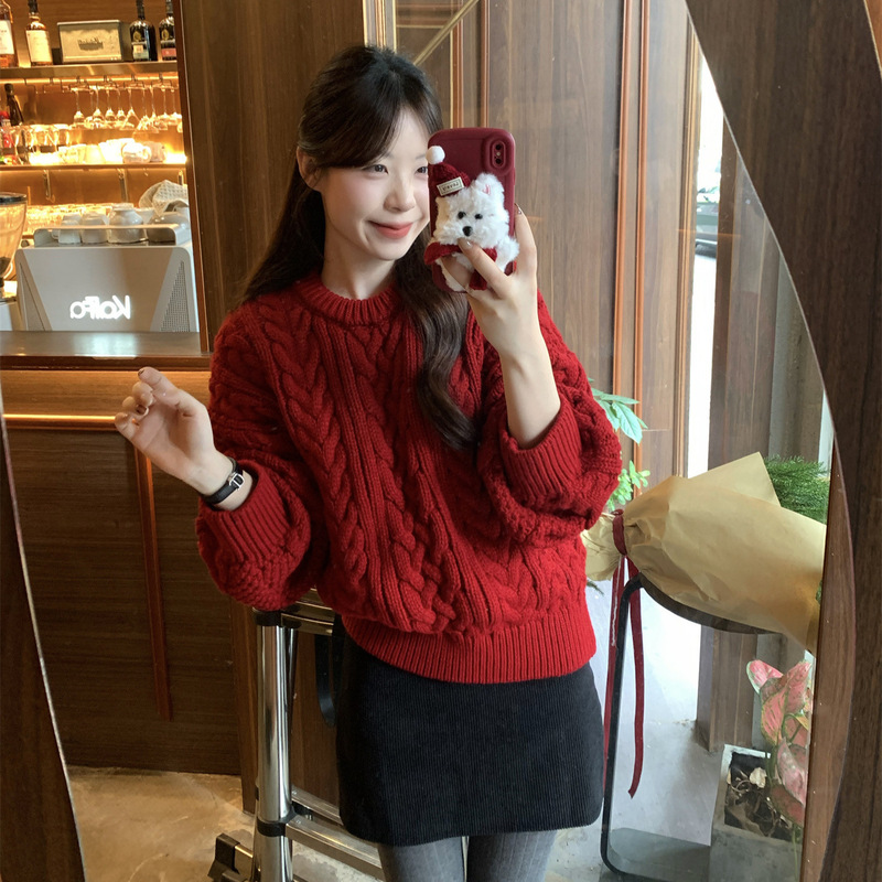 Atmospheric Retro Red Twist Long-Sleeved Christmas Knitwear for Women Winter Warm Pullover Knitwear Lazy Style Top