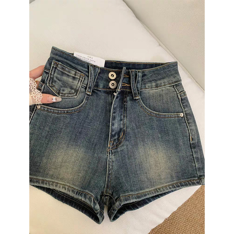Plus Size American Retro Distressed Hip-Hugging Denim Shorts for Women, New Summer Versatile High-Waisted Two-Button Hot Pants