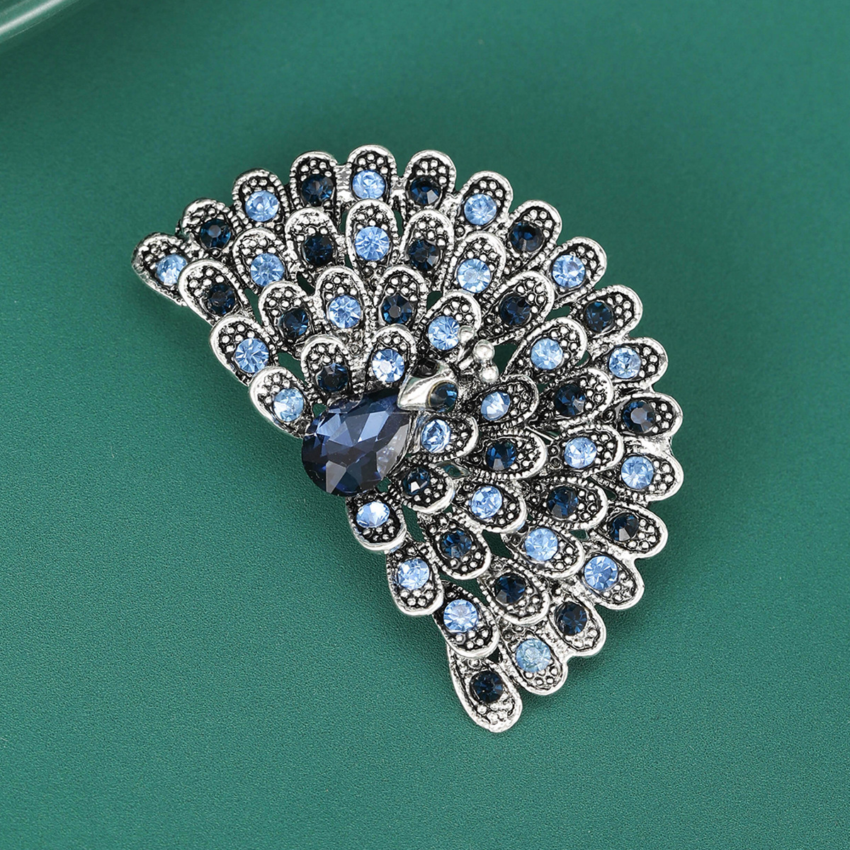 16g Weight Rhinestones Inlay Material Brooches Classification Banquet Occasion Alloy Material Peacock Pattern All Seasons Season Women's Gender Inlay Design Retro Style Retro Pin Peacock Alloy Inlay Rhinestones Women's Brooches 22