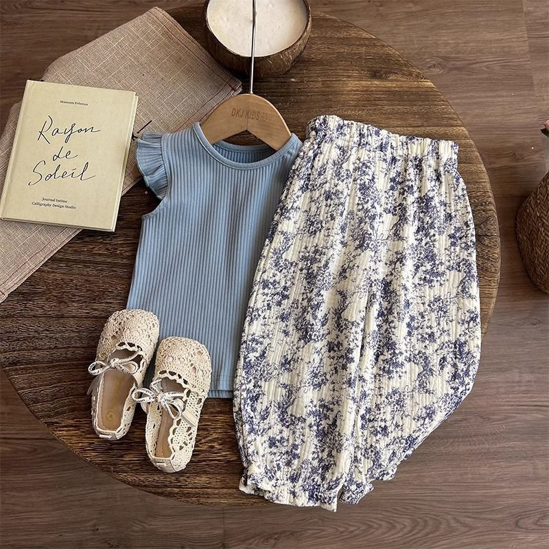 Traje de verano para niñas, estilo occidental 2025 nueva ropa de verano para niños, pantalones a prueba de mosquitos, chaleco de bebé delgado, traje de dos piezas