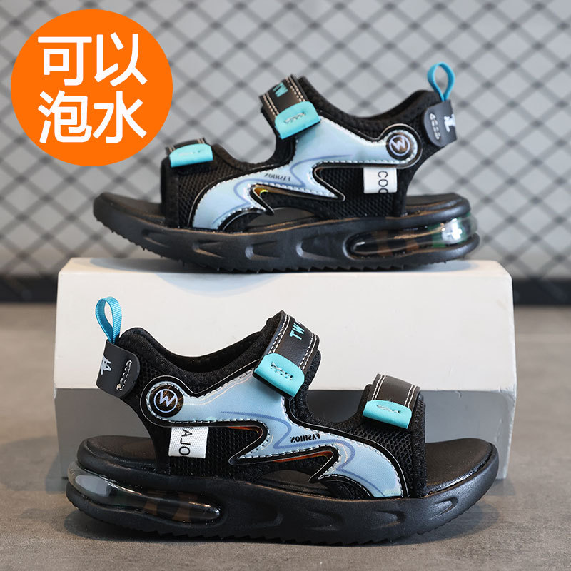 Sandalias deportivas para niños 2025, verano nuevo tipo de zapatos de playa de dedo suave para niños, zapatos casuales de moda para niños grandes image 3