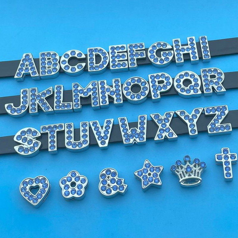 Letras de diamante azul claro, llavero de muñeca DIY con accesorios de diamante accesorios de collar accesorios