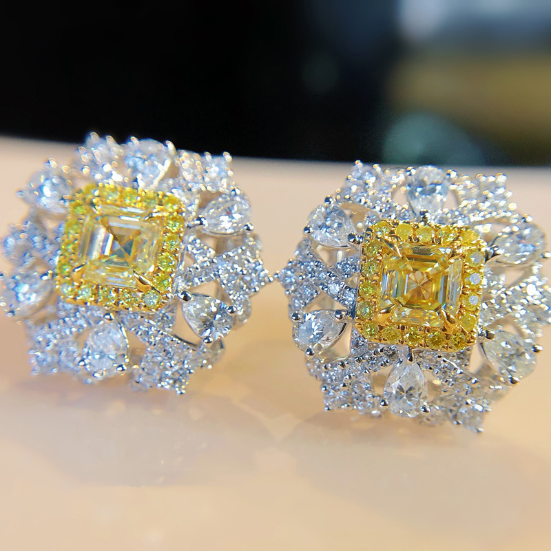 Intense Yellow Diamond Micro-inlaid Yellow Diamond Earrings display picture 4