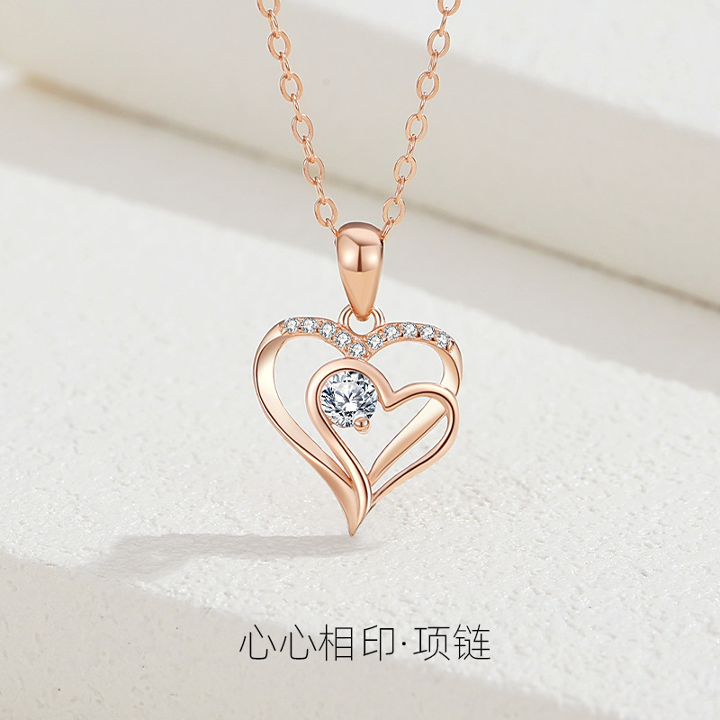 Collar de corazón doble europeo y americano 925 Plata en forma de corazón alto sentido clavícula cadena Amazon nicho ins viento transfronterizo al por mayor caliente