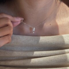 S925銀極簡水滴ドリルのペンダントネックレスは豪華で高級感があります。