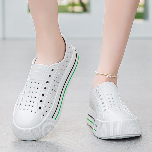 Cross-border thick sole hole shoe for women, outdoor casual white shoes, height-increasing sandals, slip-resistant, anti-odor, beach and sand shoes for wholesale.