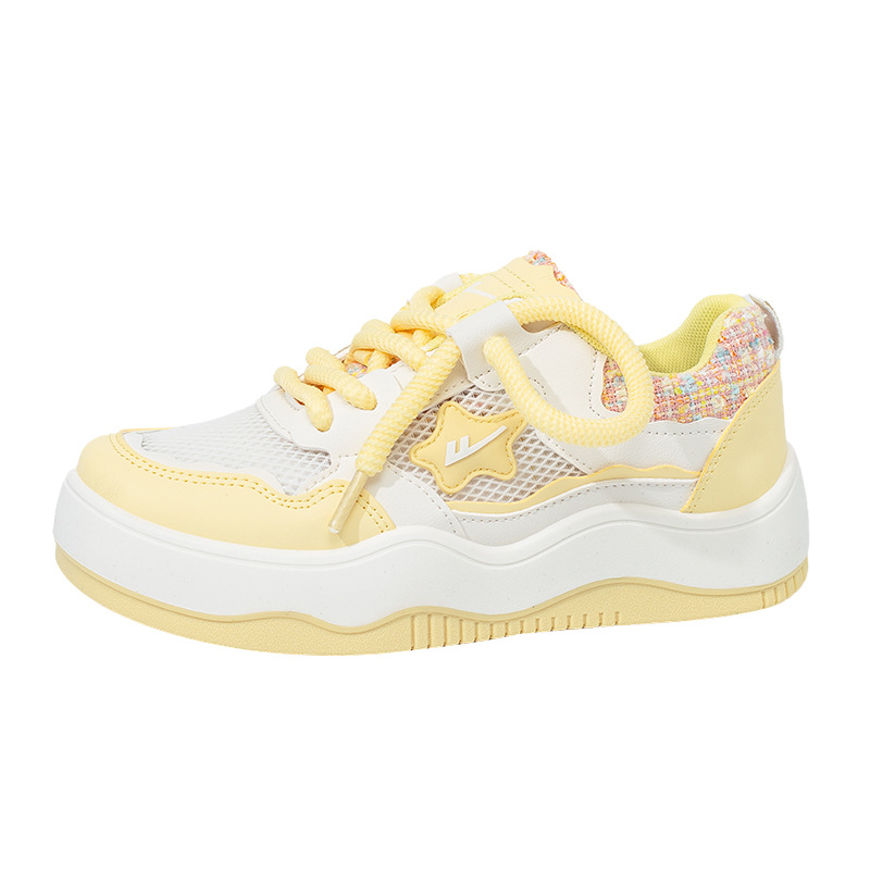 Zapatos cálidos y transpirables con estilo retro, zapatos blancos de suela gruesa con cordones y parte superior baja, zapatillas de nuevo diseño para estudiantes, venta al por mayor