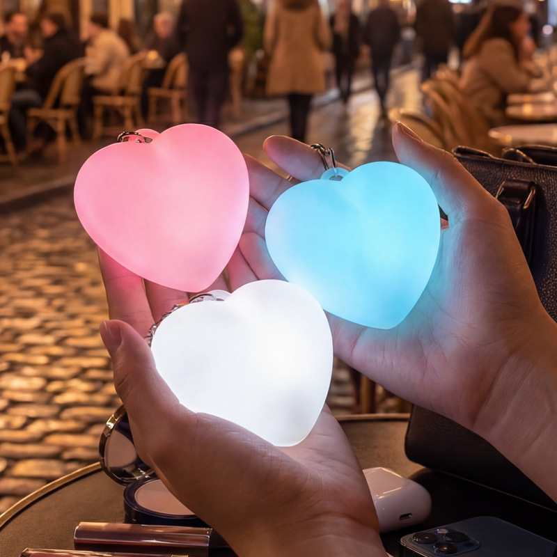 Bolsa ovalada lámpara de regalo de fábrica bolsos colgantes lindos llaveros recargables mochila en forma de corazón atmósfera luz de noche