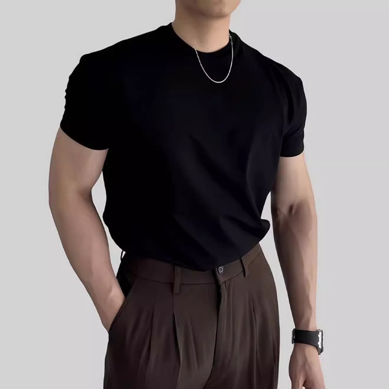 T-shirt uomo slim fit in cotone stile dapper per ufficio serata_voghion.com