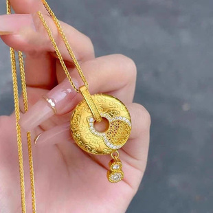 Gold shop with the same style of sand gold national rhyme inheritance point drill Ping An buckle Fulu pendant necklace hollow gourd pendant to send girlfriend