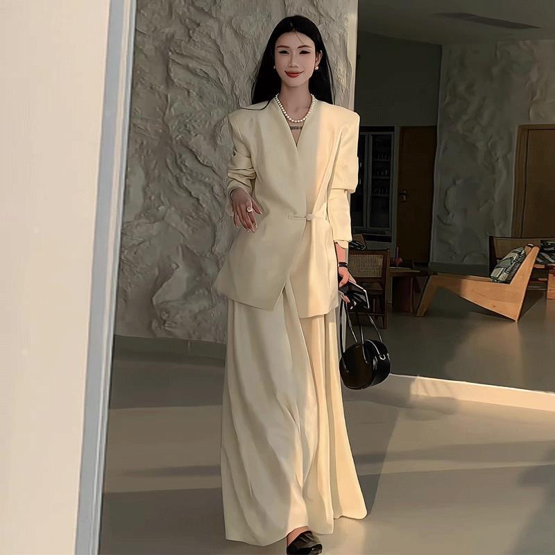 设计极简风中式时尚套装女春秋气质V领西装外套高腰A字长裙两件套|undefined
