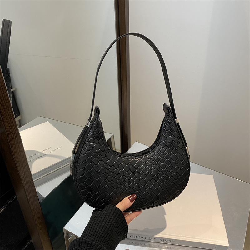 Nuevo bolso de medio mes, bolso de hombro de mensajero portátil ajustable, bolsa de media luna de moda, bolsa de bola de masa, 2024 invierno de alto valor