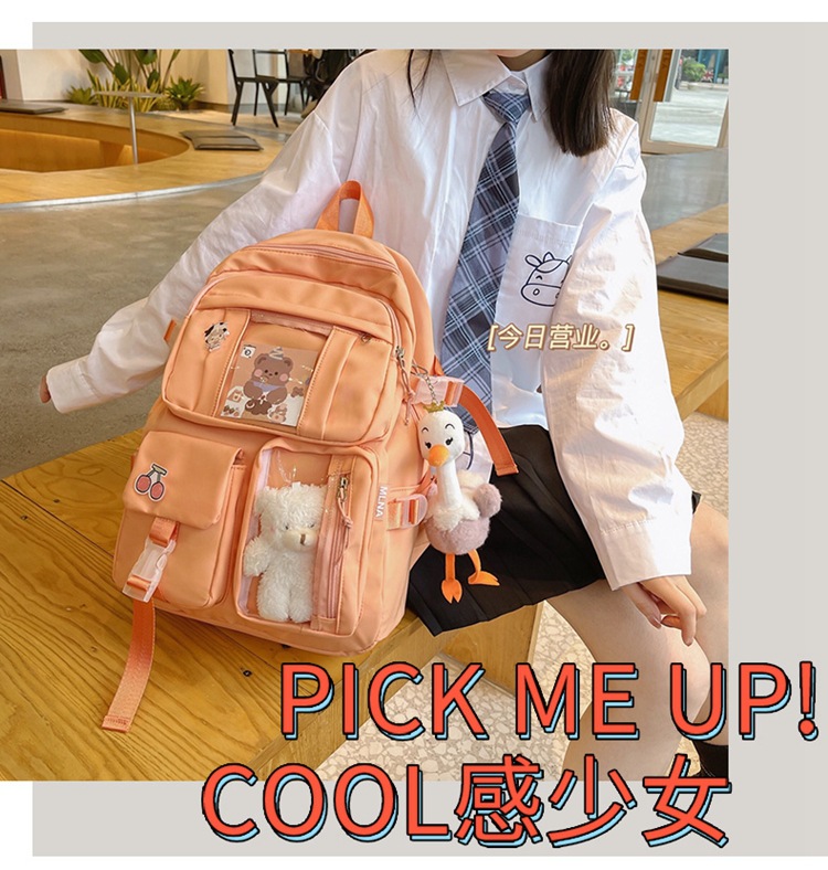 粗帆布又称篷盖布，常用58号（10英支）4～7股线织制，织物坚牢耐折，具有良好的防水性能，用于汽车运输和露天仓库的遮盖以及野外搭帐篷