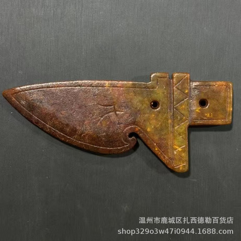 古遊び雑は古に似せて古い山の玉の彫刻の工芸品の小さい置物のメーカーの卸売りのペンダントのハンドルの露店をします。|undefined