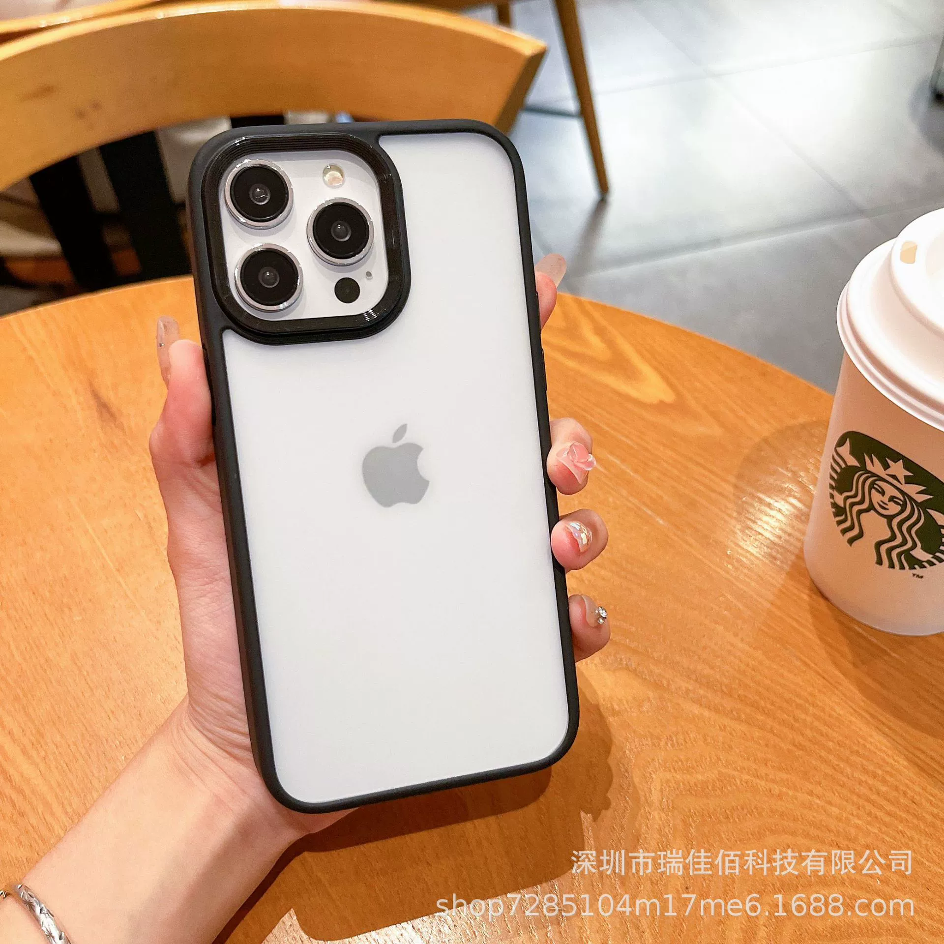 Матовый акриловый чехол с металлической окантовкой (Apple) для iPhone 13/14/15 — защитный тонкий