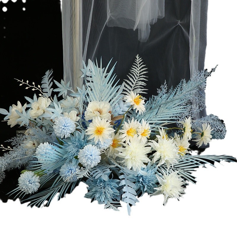 結婚式の道具の青い結婚式のシミュレーションの花の列の花の三角の花の列は造花の舞台の装飾の大きい赤色を配置します。|undefined