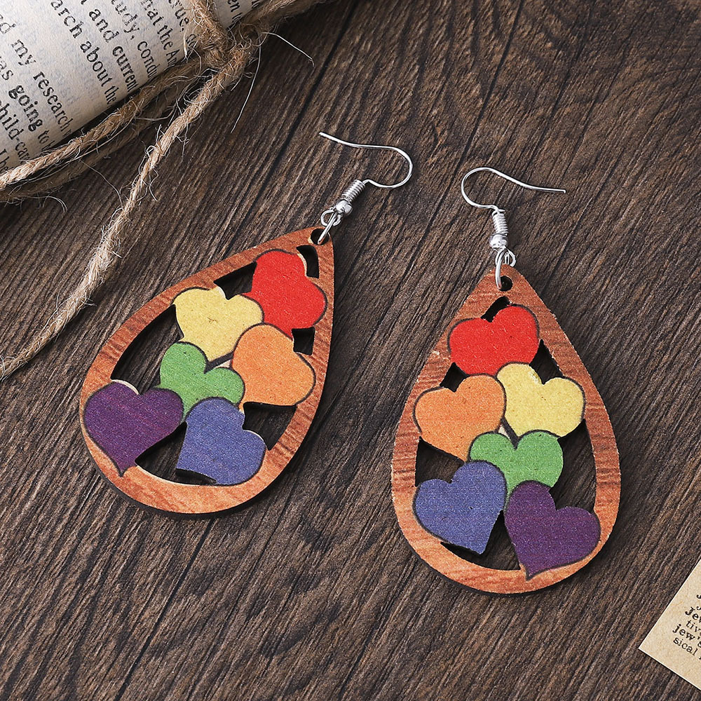 1 Pair Retro Water Droplets Wood Hollow Out Women's Drop Earrings display picture 1