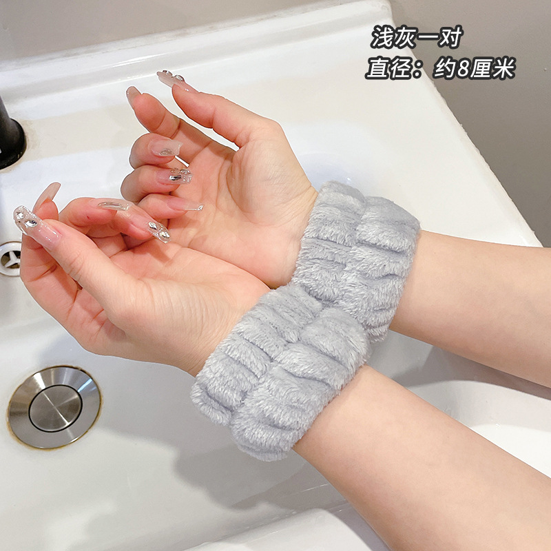 Diadema de felpa de dibujos animados 2025, antideslizante, para maquillaje o spa, estilo lindo