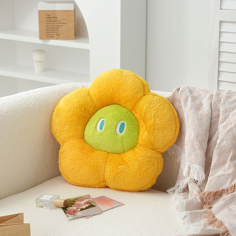 Dopamine flower pillow-yellow green
