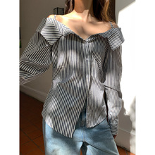 诠释美 NEWOPEN 2025早春法式时尚纯欲气质一字肩条纹衬衫女C3270