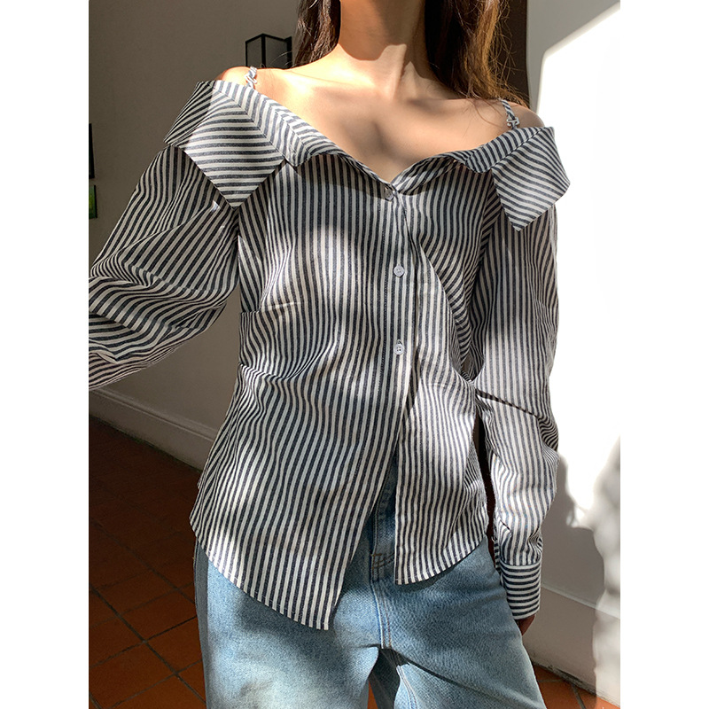 诠释美 NEWOPEN 2025早春法式时尚纯欲气质一字肩条纹衬衫女C3270