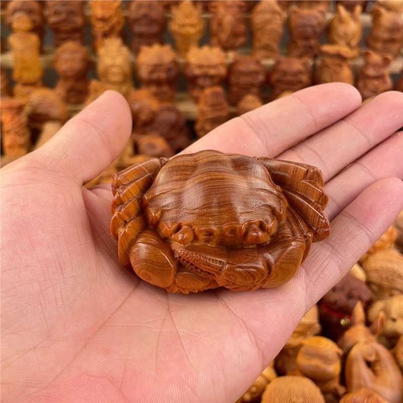 天然モミの木彫り、高油古材、八方来財、カニの手持ち品、世界の文具、工芸品|undefined