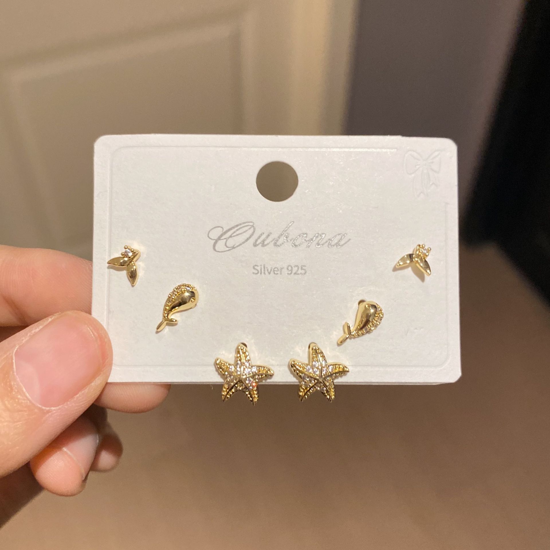 Pendientes redondos de color de aguja de plata Pendientes frescos y dulces Pendientes de todo fósforo de moda simple para mujer