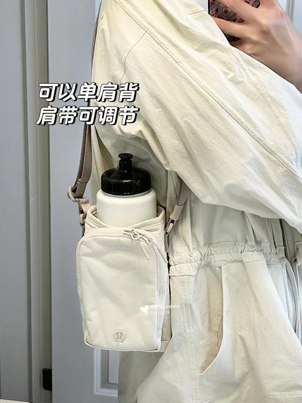 lulu Waterbottle 2L水壶包多功能手机包糖果色包包斜挎单肩小包|undefined