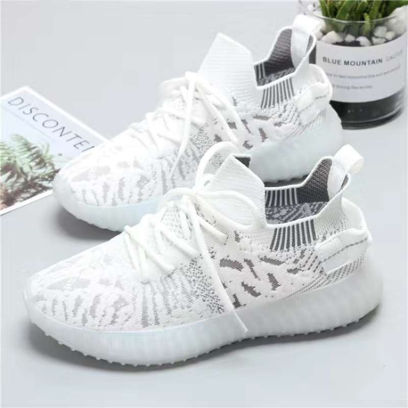 여성을위한 부드러운 밑창 코코넛 스포츠 신발 2025 봄과 여름 새로운 스타일 통기성 다목적 학생 캐주얼 신발 운동화 유행