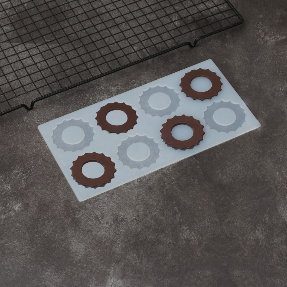 H68be7d3d73a44f86986760f718a24