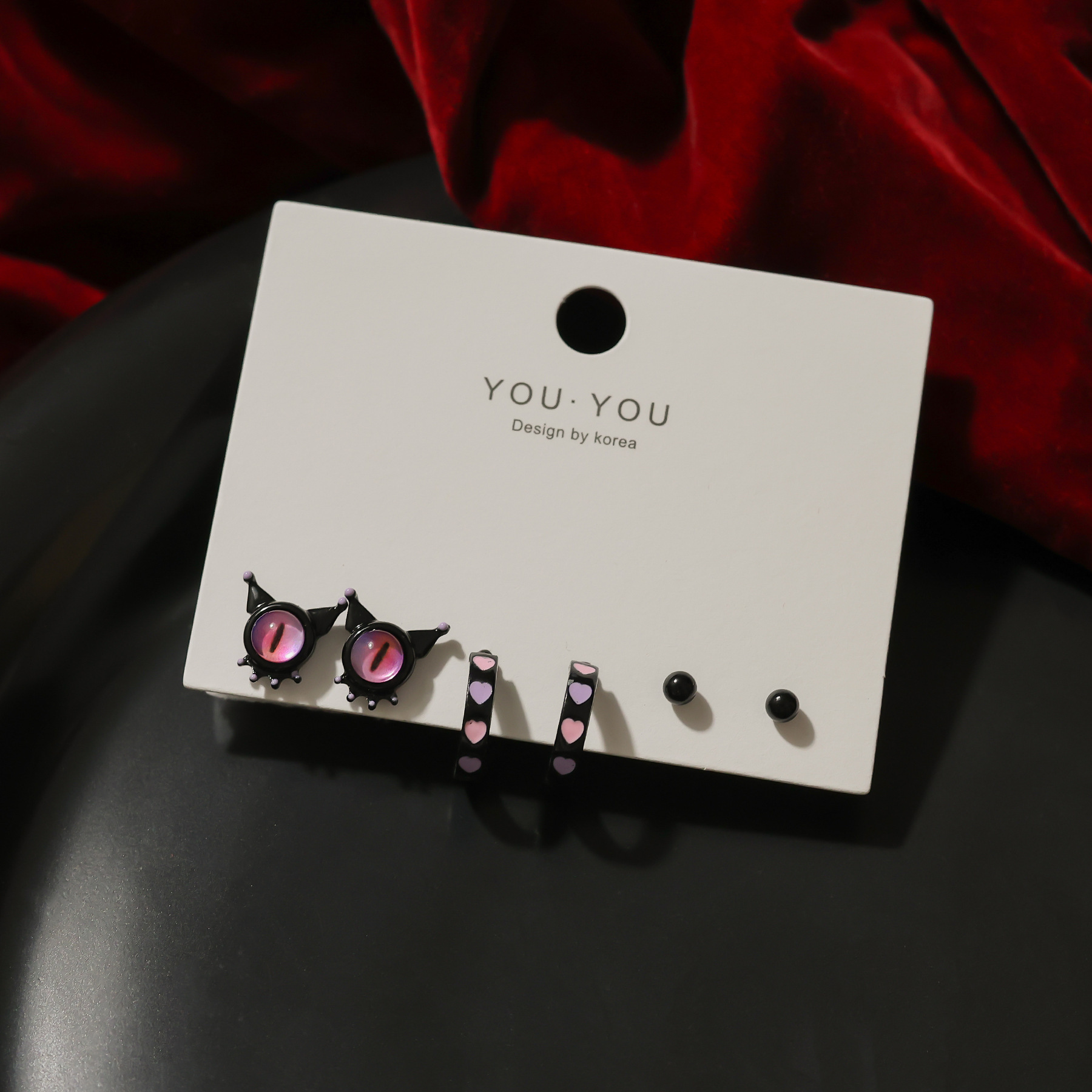 Juego de pendientes de aguja plateados, sencillos y compactos para mujer, pendientes geométricos en forma de corazón, bonitos, dulces y versátiles, venta al por mayor para puestos de mercado