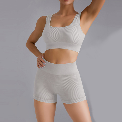 European and American seamless yoga clothing set for women quick-drying sports fitness clothing yoga vest tight high-waisted yoga pants shorts