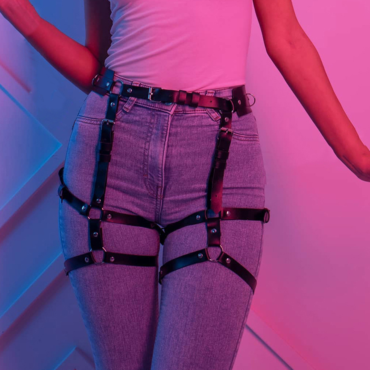 Juguetes adultos del sexo SM cuerpo vinculante cinturón ropa interior de mujer ropa interior pasión caliente en stock al por mayor