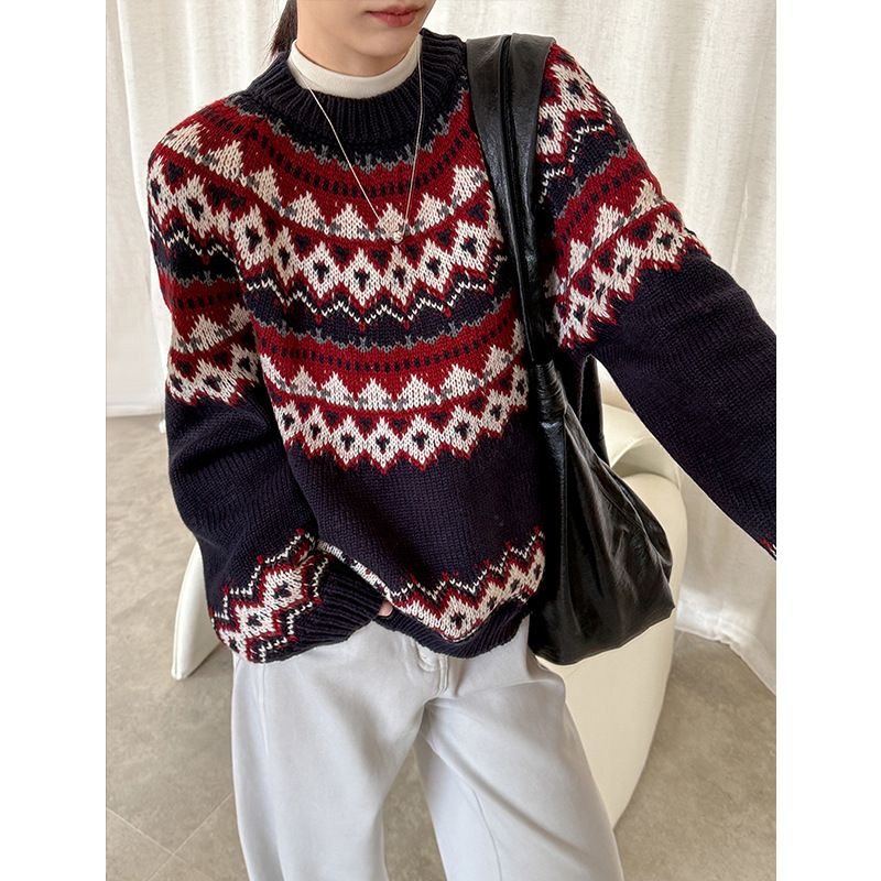 Clearance Sale Items Are Non-Refundable and Non-Exchangeable. Fair Isle Christmas-Style Thick Knit Pullover Sweater 1906