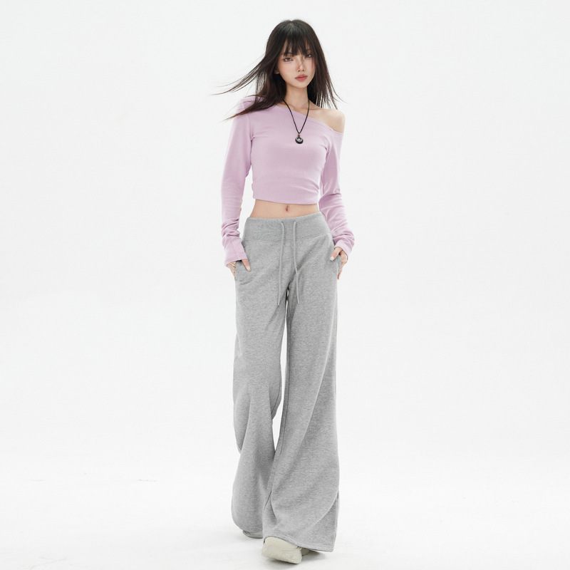 Trendy Low-Waist Flared Sweatpants for Women, Autumn 2025 New Loose Slimming Versatile Casual Sports Floor-Length Pants Trendy Low-Waist Flared Sweatpants for Women, Autumn 2025 New Loose Slimming Versatile Casual Sports Floor-Length Pants
