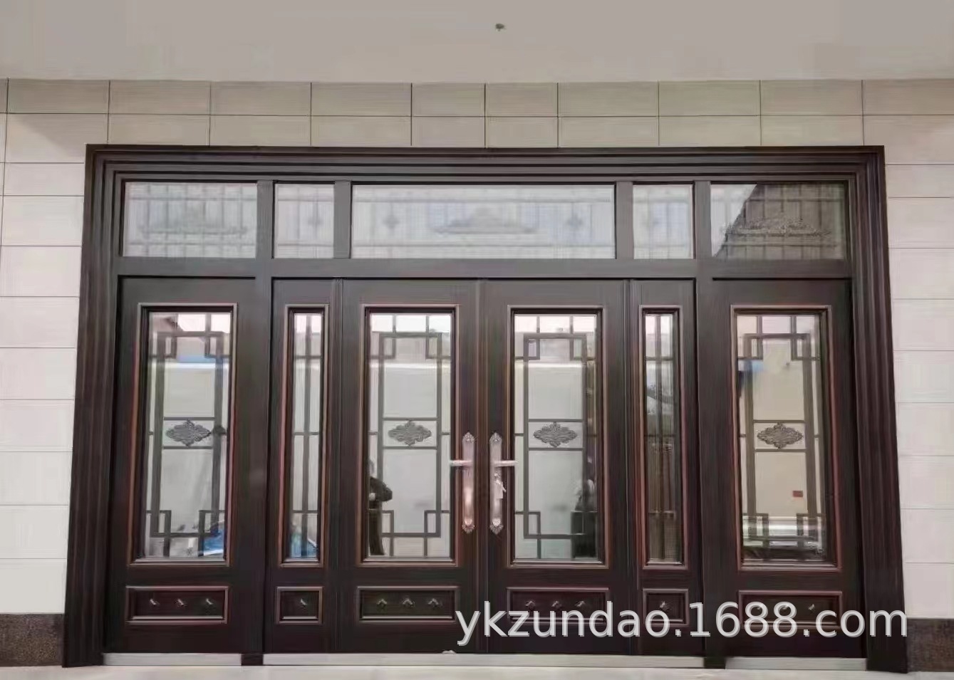 四开锌合金玻璃大门