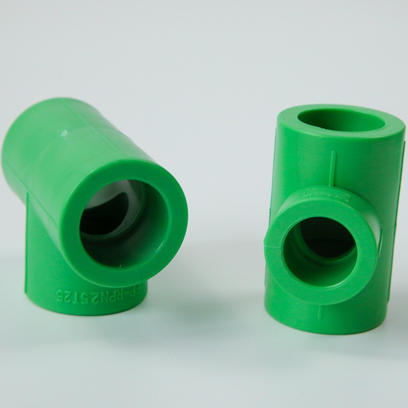 PPR tubería de suministro de agua accesorios de fusión en caliente conector nuevo material igual diámetro reducción tee plomería accesorios de tubería fábrica de tuberías al por mayor