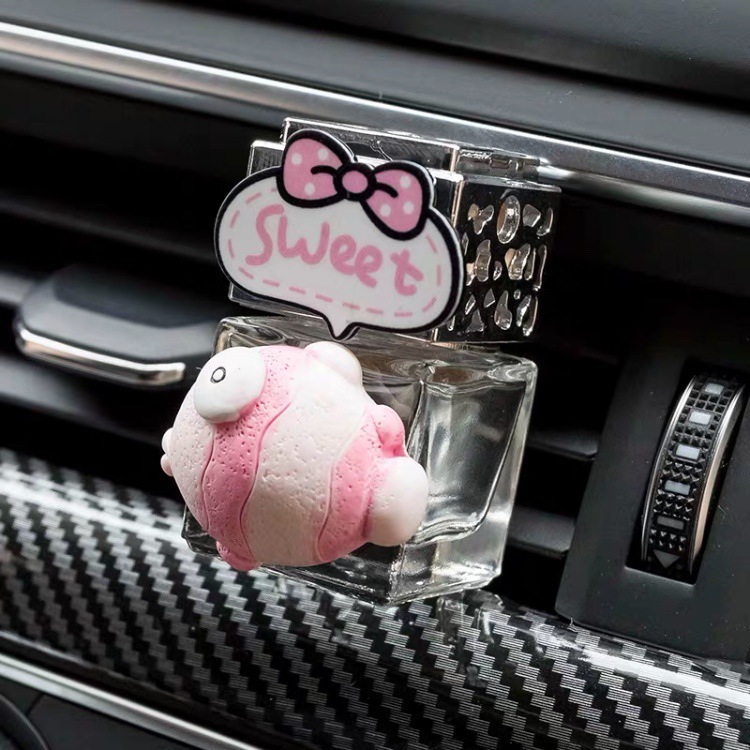 Botella de perfume para automóviles botella vacía auto-agregación aire acondicionado ventilador de salida perfume para automóviles perfume ligero caricatura mujer