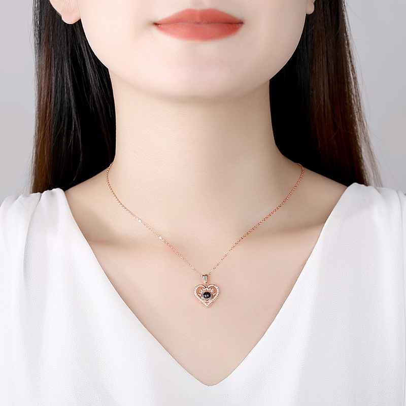 S925 plata un ciervo te tienen 100 idiomas te amo collar de proyección amor femenino en forma de corazón diamante incrustado corbata joyería