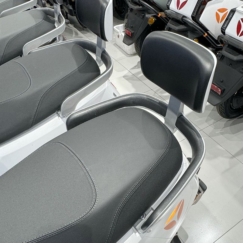 Suitable for Yadi G30lite electric vehicle backrest armrest frame G30/G35 aluminum alloy rear armrest assembly bracket