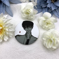 Novel Merchandise Pin Derived from Jiang Tiansheng's Grinning Badge Pin, Mùsūlǐ Novel's Midsummer
