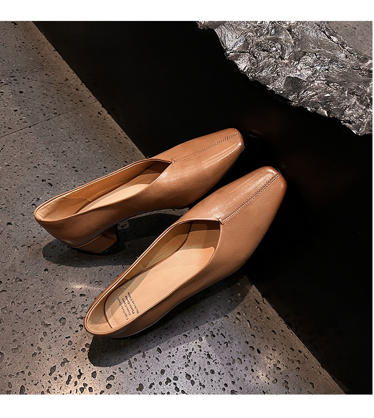 Giày nữ da bò gót vuông cổ V mũi nhọn, phong cách bà nội (granny shoes) đế thấp, đi làm hằng ngày — màu nâu chi tiết 20