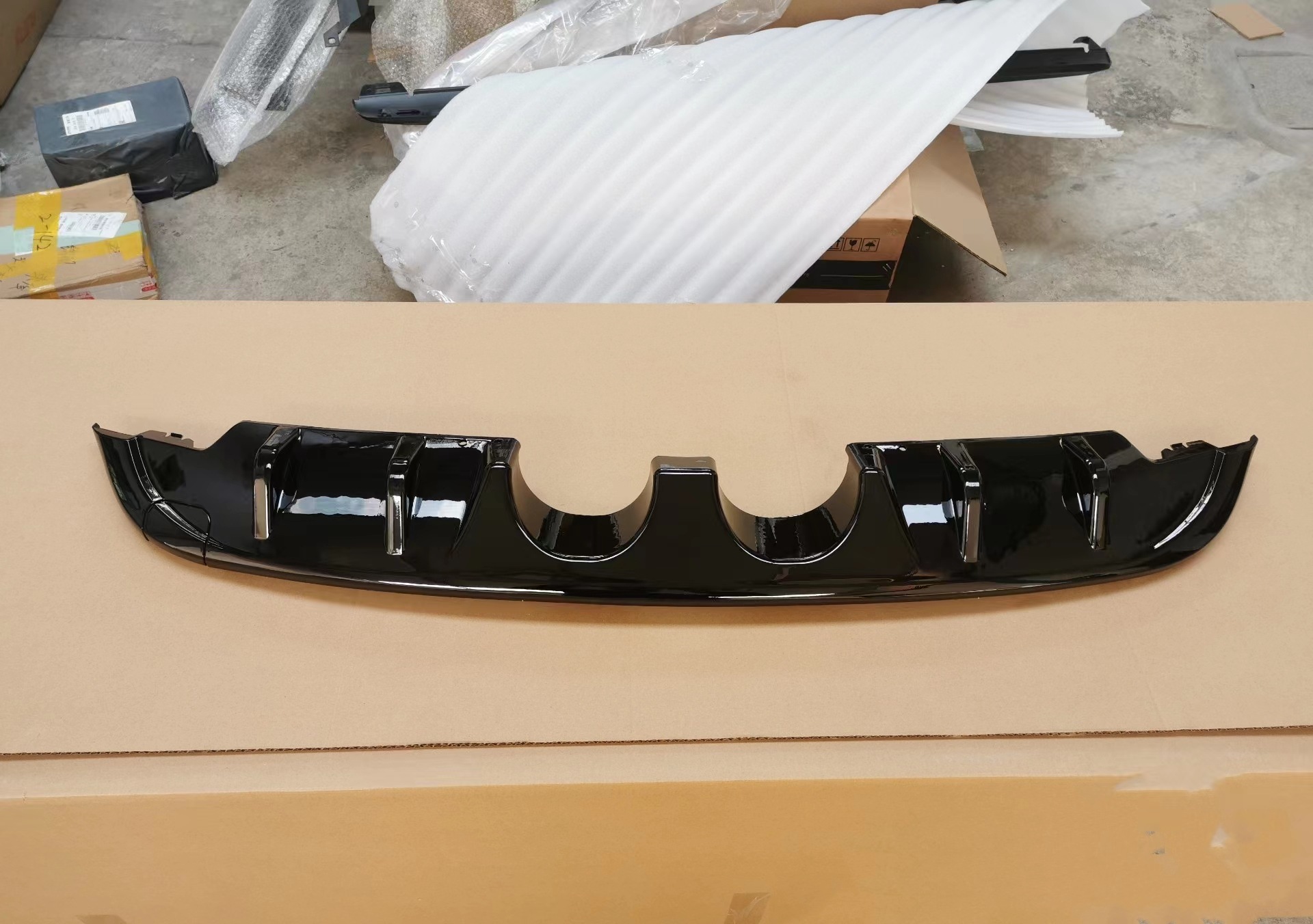 Suitable for 09-13 Golf 6 Rear Lip Ordinary High 6 Modified R20 Medium Exhaust Rear Lip Encircling Flow