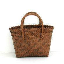 新款编织包棕色编织篮手提包小号斜编菜篮子包伴手礼手拎包沙滩包